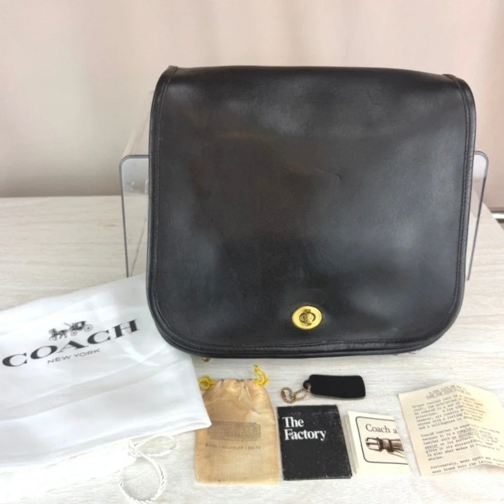 Vintage|COACH|Stewardess 9525 New York City Black Leather Purse Paperwork Tag